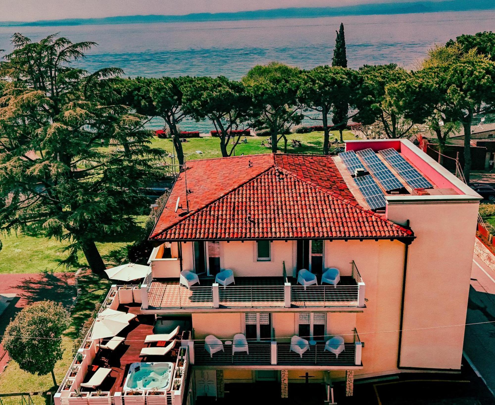 Boutique Hotel Bel Sito Wellness & Private Spa Bardolino Exterior foto